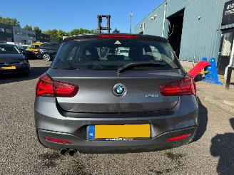 BMW 1-serie 120i Executive picture 4