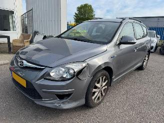Schadeauto Hyundai I-30 CW 1.4i i-Motion 2012/1