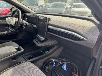 Renault Mégane E-Tech EV60 Optimum Charge Iconic picture 15