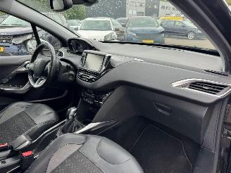Peugeot 2008 1.2 VTi Allure Pack Premium Plus picture 15