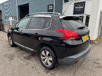 Peugeot 2008 1.2 VTi Allure Pack Premium Plus picture 3