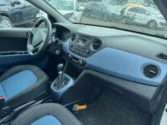Hyundai I-10 Hyundai i10 1.0i i-Motion Comfort picture 15