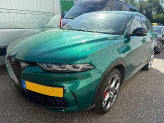 krockskadad bil auto Alfa Romeo Tonale 1.5T AUTOMAAT Hybrid Edizione Speciale 2022/9