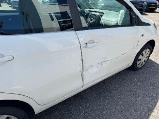 Peugeot 108 1.0 e-VTi Active picture 8