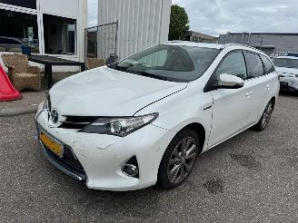 škoda osobní automobily Toyota Auris Touring Sports 1.8 Hybrid Aspiration 2013/6