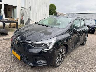 Avarii autoturisme Renault Clio 1.0 TCe 90 Equilibre 2023/9