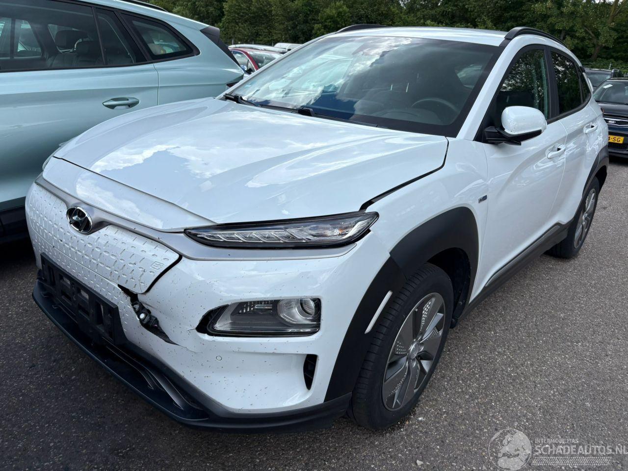 Hyundai Kona EV Premium 64 kWh