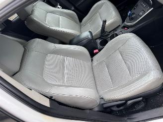Toyota Auris 1.8 AUTOMAAT Hybrid Executive picture 16