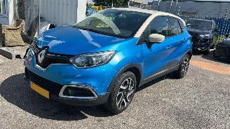 Voiture accidenté Renault Captur 1.2 AUTOMAAT TCe Dynamique 2013/9