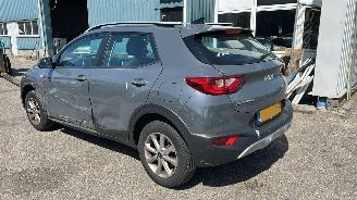 Kia Stonic 1.0 T-GDi MHEV picture 3