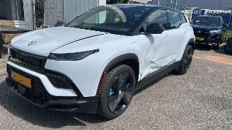 Fisker  AWD EXTREME Lng Range 113 kWh 572 PK picture 1