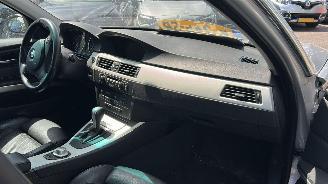 BMW 3-serie 330d AUTOMAAT Dynamic picture 13