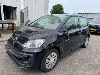 Volkswagen Up! 1.0 picture 1