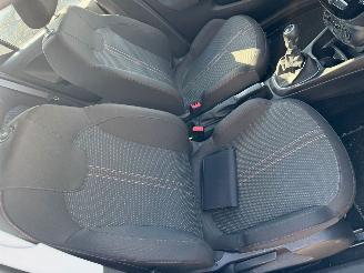 Opel Corsa 1.4 Online Edition picture 17