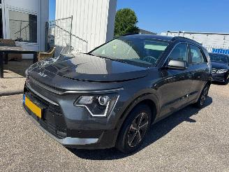 damaged passenger cars Kia Niro 1.6 AUTOMAAT GDi Hybrid DynamicLine 2024/12