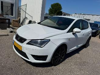 Vaurioauto  passenger cars Seat Ibiza 1.0 EcoTSI FR Connect 2017/2