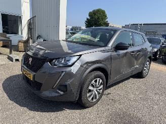 Schadeauto Peugeot 2008 1.2 Puretech Active 2022/7