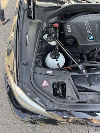 BMW 5-serie 520i Luxury Edition picture 18