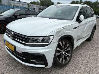 uszkodzony samochody osobowe Volkswagen Tiguan 1.5 AUTOMAAT TSI ACT Highline Business R 2019/3