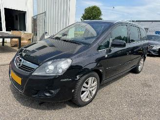 Damaged car Opel Zafira 1.8 Cosmo 2011/11