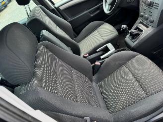 Opel Zafira 1.8 Cosmo picture 10