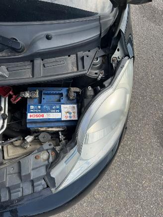 Peugeot 107 1.0 Access picture 8