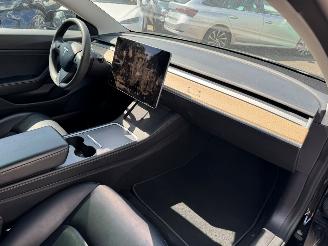 Tesla Model 3 Long Range AWD 75 kWh picture 13