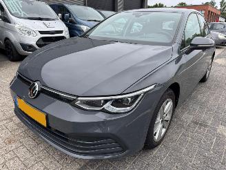 Volkswagen Golf 1.5 TSI Life Business picture 1
