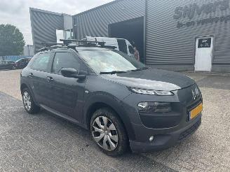 Schadeauto Citroën C4 cactus Cactus 1.2|AUTOMAAT  e-VTi Business 2015/6