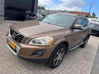 Schadeauto Volvo Xc-60 2.4 AUTOMAAT D5 AWD 2009/1