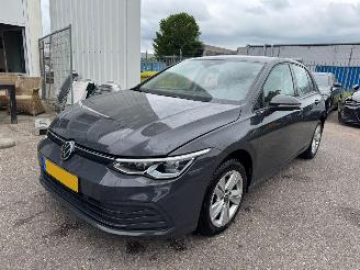 Volkswagen Golf 1.0 AUTOMAAT eTSI Life Business picture 1