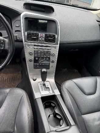 Volvo Xc-60 2.4 AUTOMAAT D5 AWD Momentum picture 15