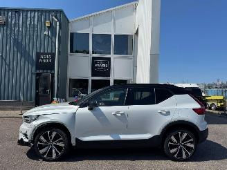 Volvo XC40 Recharge P8 AWD R-Design picture 2