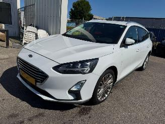 Schadeauto Ford Focus Wagon 1.5 AUTOMAAT  EcoBlue Titanium Business 2020/7