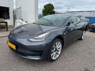 skadebil auto Tesla Model 3 Standard RWD Plus 60 kWh 2019/12