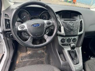 Ford Focus 1.0 EcoBoost Trend picture 12