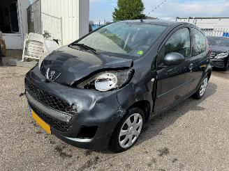 Damaged car Peugeot 107 1.0-12V Urban Move 2010/10