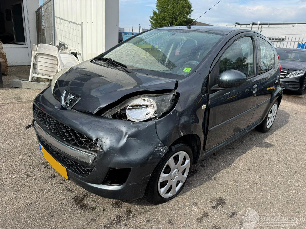 Peugeot 107 1.0-12V Urban Move