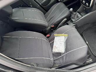 Renault Clio 0.9 TCe Expression picture 11