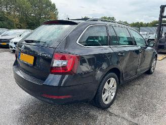 Skoda Octavia Combi 1.6 AUTOMAAT TDI Greentech Clever Edition picture 5