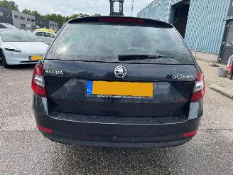 Skoda Octavia Combi 1.6 AUTOMAAT TDI Greentech Clever Edition picture 4