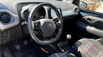 Peugeot 108 1.2 VTi Allure picture 11