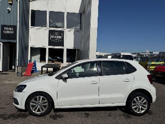 uszkodzony samochody osobowe Volkswagen Polo 1.2 TSI Highline 2016/4