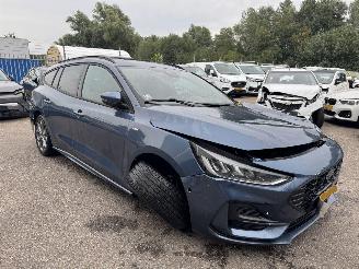 Ford Focus 1.0 EcoBoost Hybride ST Line Style picture 5