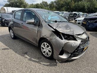 Toyota Yaris 1.5 VVT-I Active AUTOMAAT picture 2