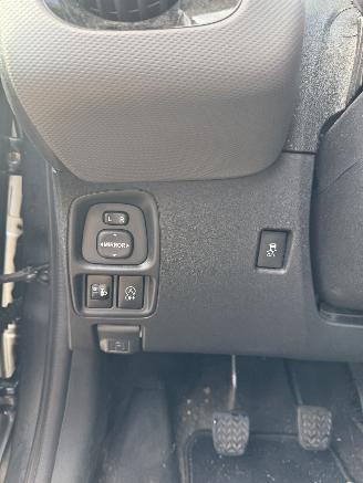 Peugeot 108 1.0 e-VTi Allure picture 14