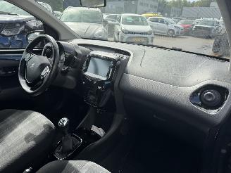 Peugeot 108 1.0 e-VTi Allure picture 15