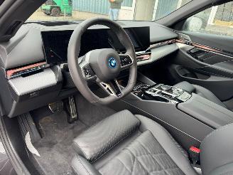 BMW 5-serie Touring 530e xDrive picture 14