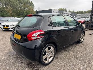 Peugeot 208 1.0 VTi Access picture 5