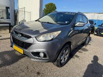 uszkodzony samochody osobowe Hyundai Ix35 2.0i Style 2012/5